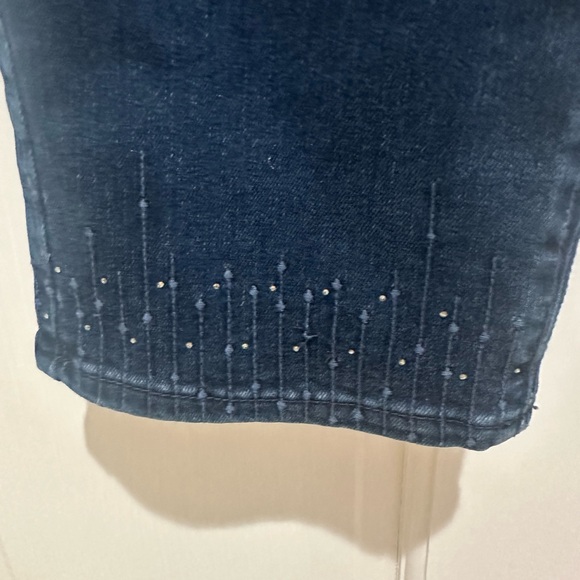 NYDJ SHERI ANKLE JEANS, SIZE 4 - Picture 3 of 8